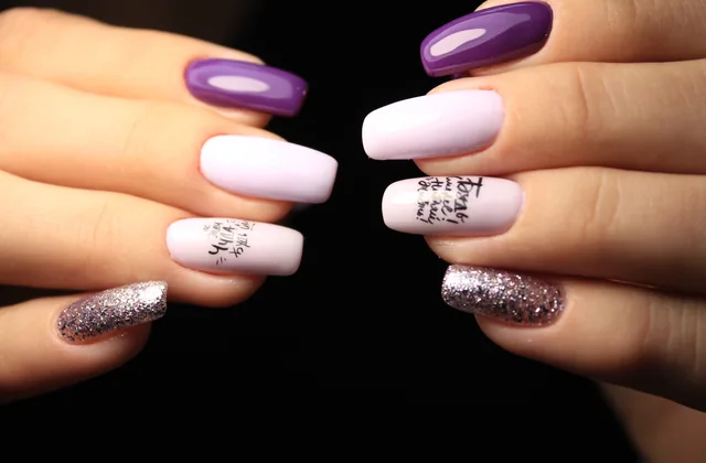 Unhas decoradas com nail art